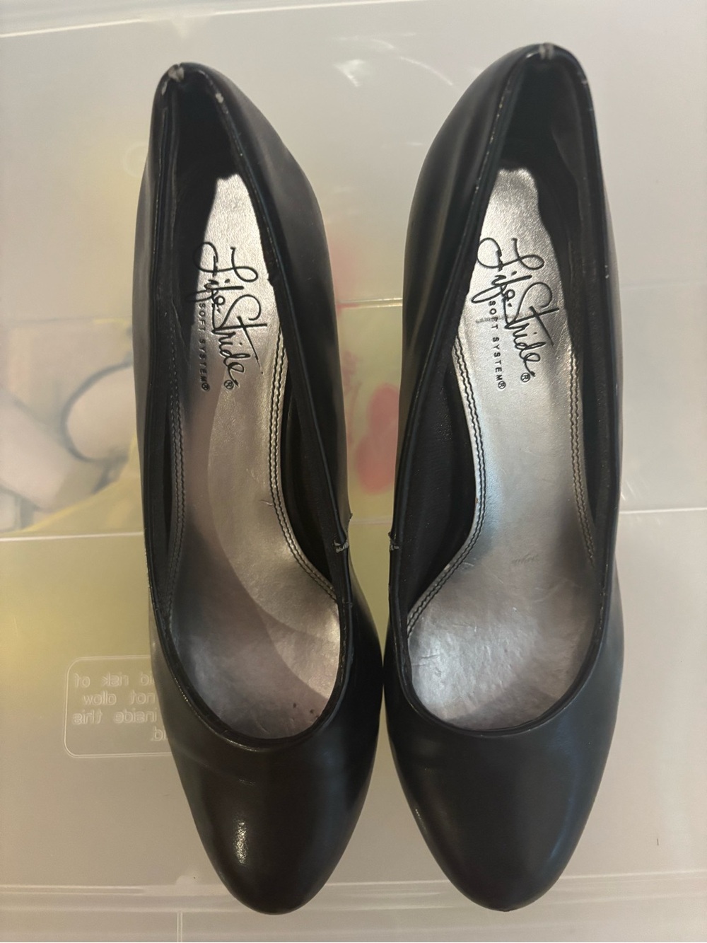 Life Stride Black Women's Classic Round-Toe Pumps